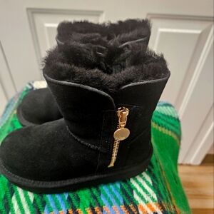 Little Kids Uggs with Side Zipper